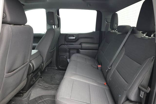 2023 Chevrolet Silverado 1500 4WD Crew Cab 157'' Custom with 4'' Round Assist Steps - 22939264 - 15