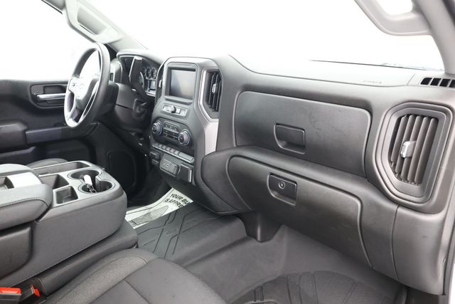 2023 Chevrolet Silverado 1500 4WD Crew Cab 157'' Custom with 4'' Round Assist Steps - 22939264 - 19