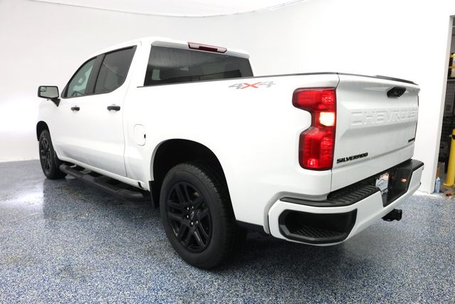 2023 Chevrolet Silverado 1500 4WD Crew Cab 157'' Custom with 4'' Round Assist Steps - 22939264 - 4