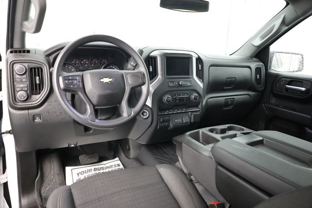 2023 Chevrolet Silverado 1500 4WD Crew Cab 157'' Custom with 4'' Round Assist Steps - 22939264 - 7