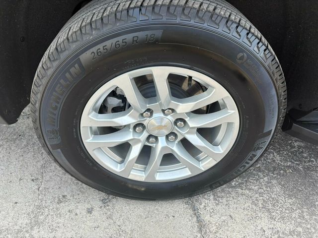 2023 Chevrolet Tahoe LuxuryPkg/4WD/DriverAlertPkg/BlindZoneAlert/LaneKeepAssist/NAV - 22913027 - 7