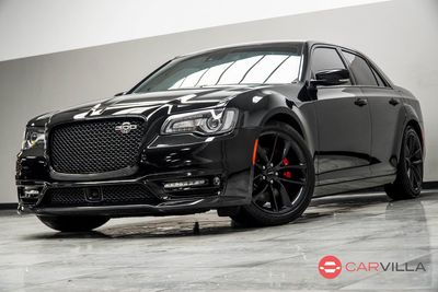 2023 Chrysler 300 C's photo