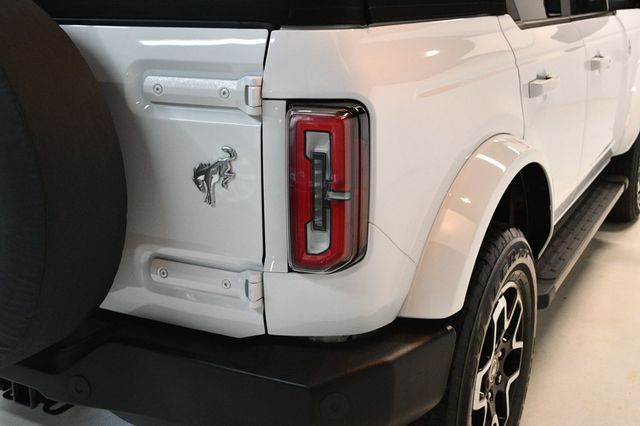 2023 Ford Bronco Outer Banks 4 Door 4x4 - 22880375 - 17