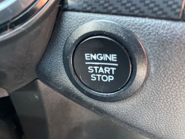 2023 Ford Escape ST-Line - 22892520 - 19