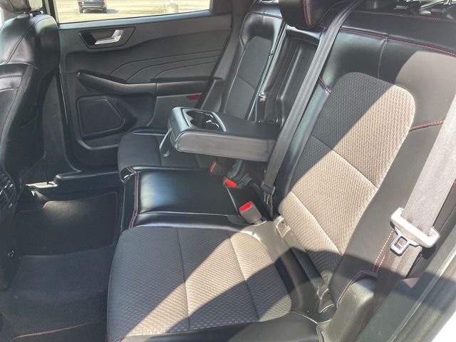 2023 Ford Escape ST-Line - 22892520 - 25