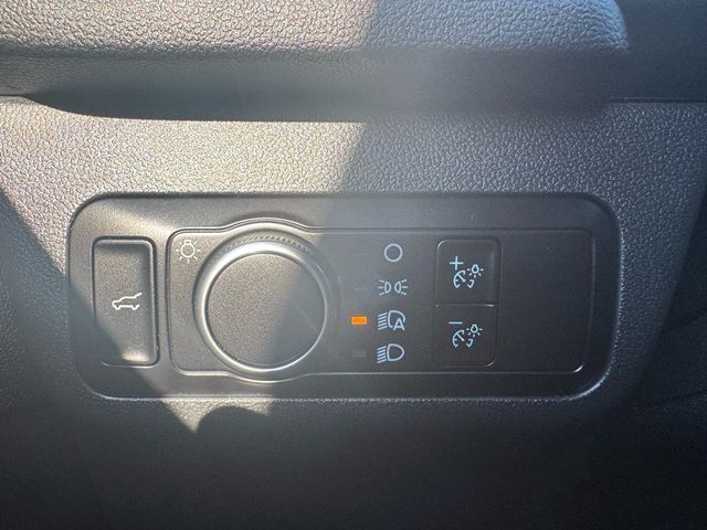 2023 Ford Escape ST-Line - 22928375 - 16