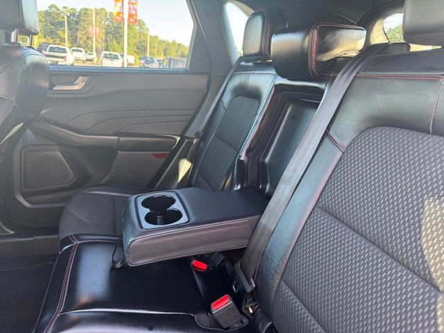 2023 Ford Escape ST-Line - 22928375 - 26