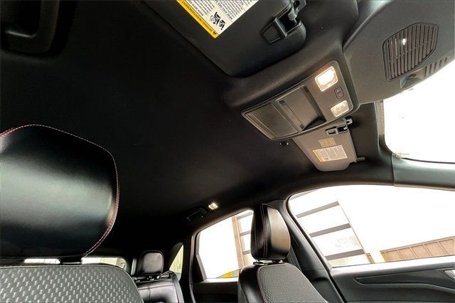 2023 Ford Escape ST-Line AWD - 22929109 - 32