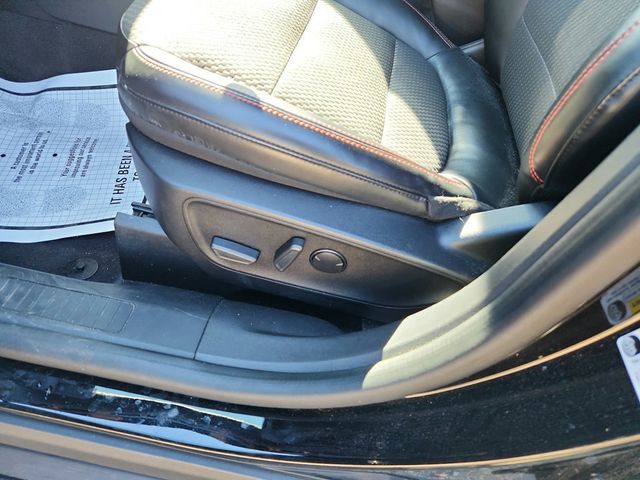 2023 Ford Escape ST-Line AWD with Tech Package #1 - 22934649 - 10