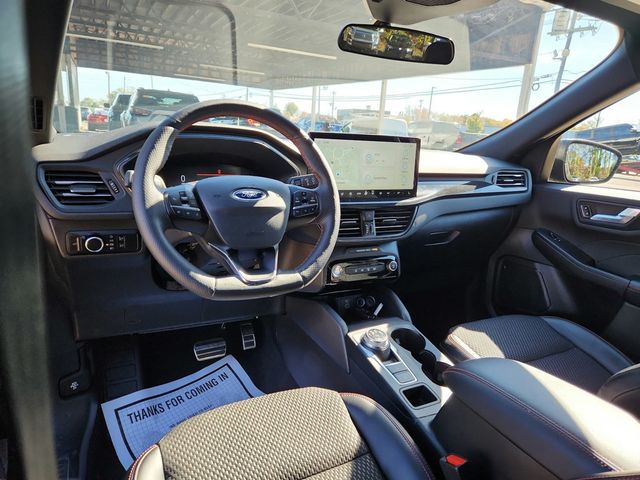 2023 Ford Escape ST-Line AWD with Tech Package #1 - 22934649 - 11