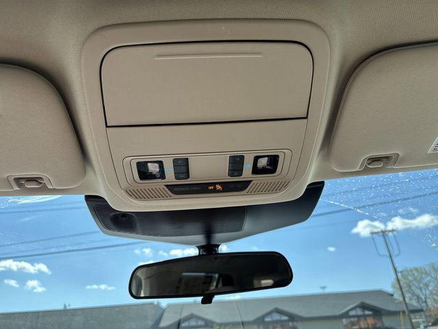 2023 Ford Explorer XLT 4WD - 22800076 - 29