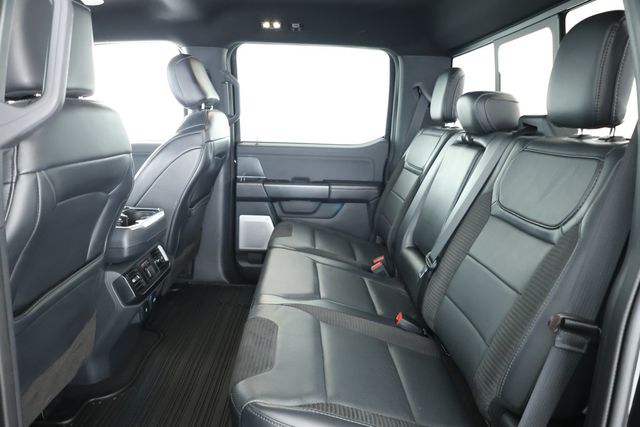 2023 Ford F-150 Raptor 4WD SuperCrew 5.5' Box with Exterior Graphics Package - 22899861 - 17