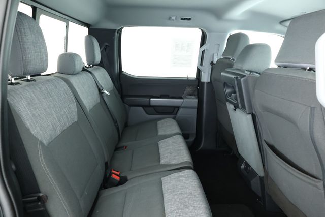 2023 Ford F-150 XLT 4WD SuperCrew 5.5' Box w/ Equipment 302A & 3.5L EcoBoost - 22918335 - 19
