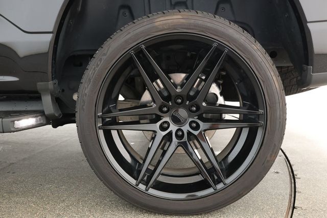 2023 Ford F-150 Lightning Platinum 4WD SuperCrew 5.5' Box with Enhanced 24'' Wheels - 22928146 - 6