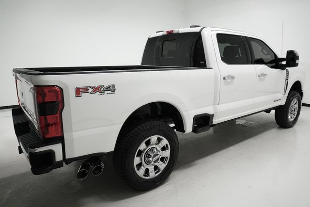 2023 Ford Super Duty F-350 SRW LARIAT 4WD Crew Cab 6.75' Box - 22921721 - 3