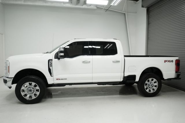 2023 Ford Super Duty F-350 SRW LARIAT 4WD Crew Cab 6.75' Box - 22921721 - 5