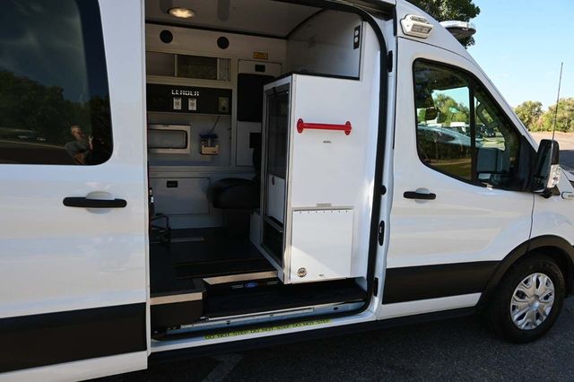 2023 Ford Transit Cargo Van XL Medium Roof - 22922595 - 18