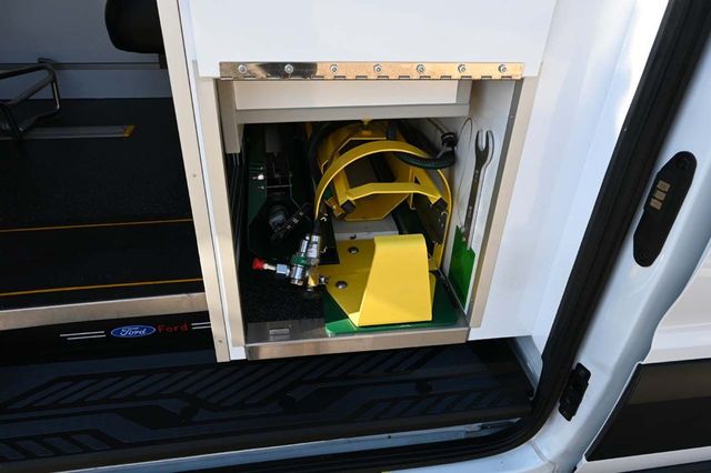 2023 Ford Transit Cargo Van XL Medium Roof - 22922595 - 19