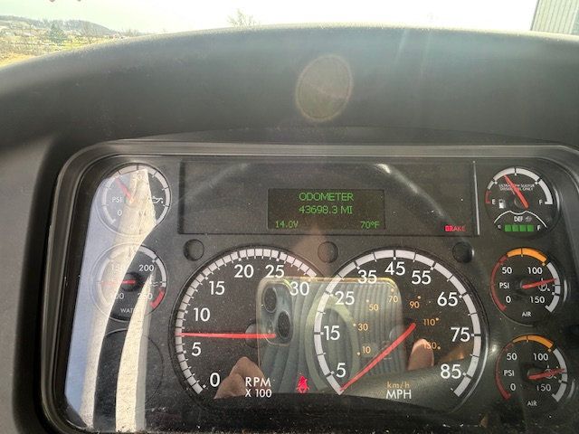 2023 Freightliner M2106  - 22817690 - 17