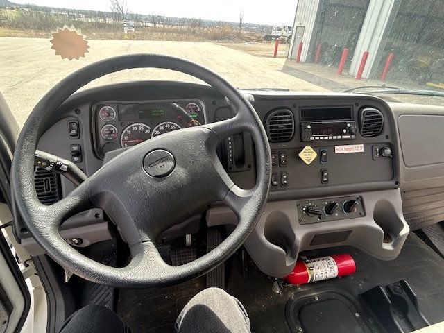 2023 Freightliner M2106  - 22817690 - 19