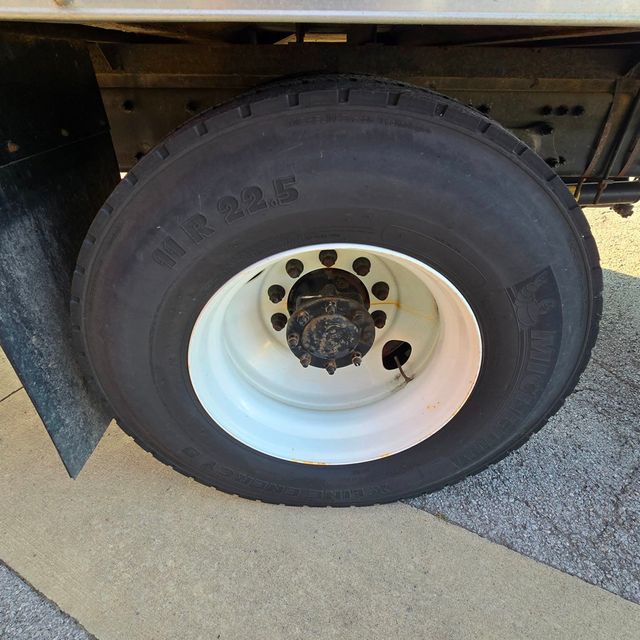 2023 Freightliner M2 106  - 22591323 - 18