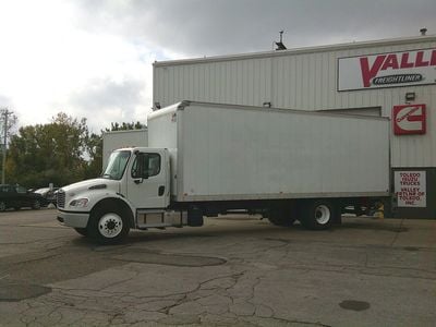 2023 Freightliner M2-106