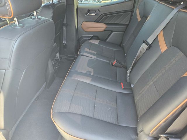 2023 GMC Canyon 4WD Crew Cab AT4 - 22922622 - 11