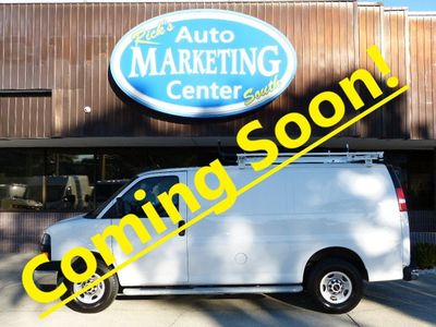 2023 GMC Savana Cargo Work Van's photo