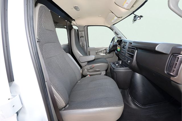 2023 GMC Savana Cargo Van RWD 2500 135" - 22870443 - 19