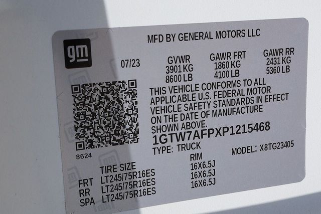 2023 GMC Savana Cargo Van RWD 2500 135" - 22870443 - 31