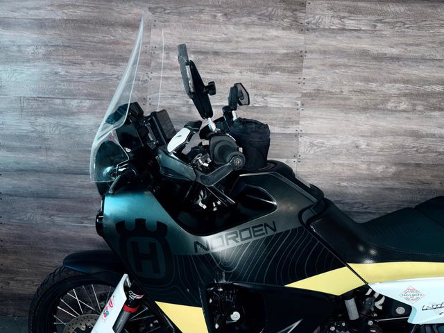 2023 Husqvarna Norden 901 LOW MILES! - 22884073 - 12