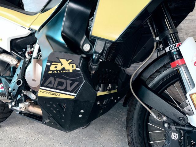 2023 Husqvarna Norden 901 LOW MILES! - 22884073 - 5