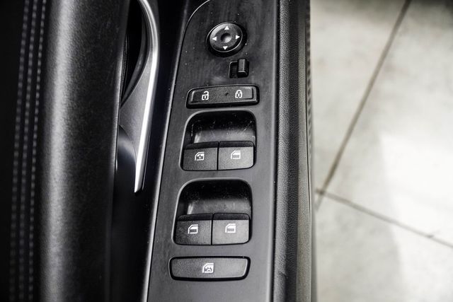 2023 Hyundai Elantra Limited IVT - 22936072 - 31