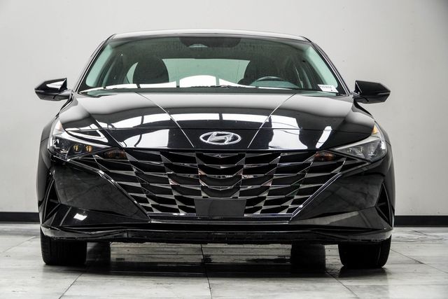 2023 Hyundai Elantra Limited IVT - 22936072 - 6