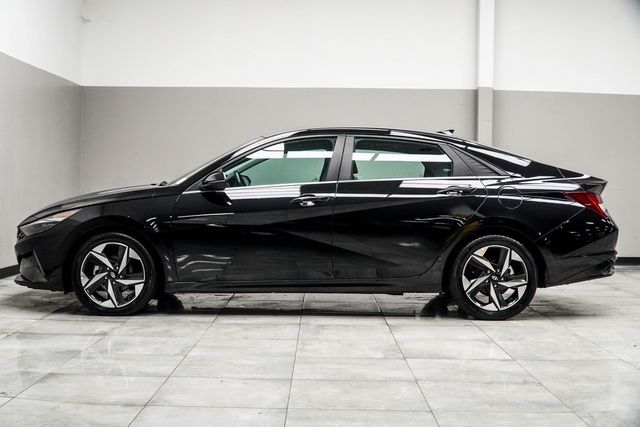 2023 Hyundai Elantra Limited IVT - 22936072 - 8