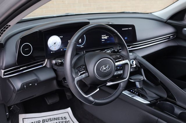 2023 Hyundai Elantra Limited IVT - 22903049 - 13