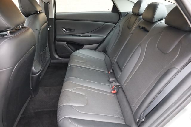 2023 Hyundai Elantra Limited IVT - 22903049 - 19