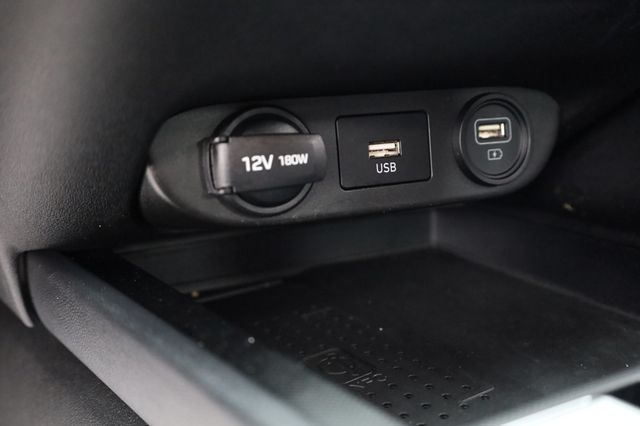 2023 Hyundai Elantra Limited IVT - 22903049 - 39