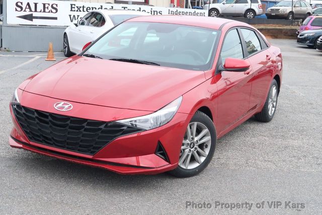 2023 Hyundai Elantra SE IVT - 22331200 - 25