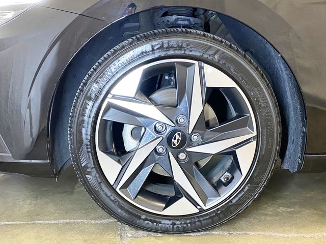2023 Hyundai Elantra SEL IVT - 22934232 - 51