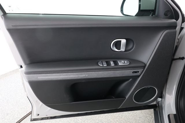 2023 Hyundai IONIQ 5 Limited AWD - 22833897 - 7