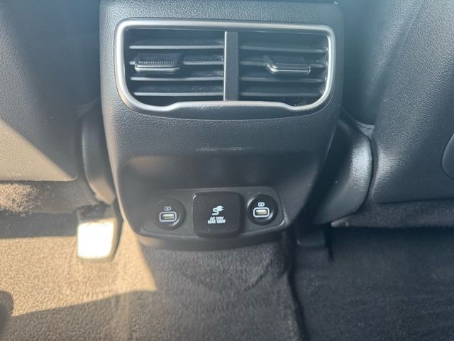 2023 Hyundai Santa Fe Limited - 22906061 - 29