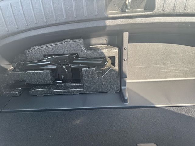 2023 Hyundai Santa Fe Limited - 22906061 - 34