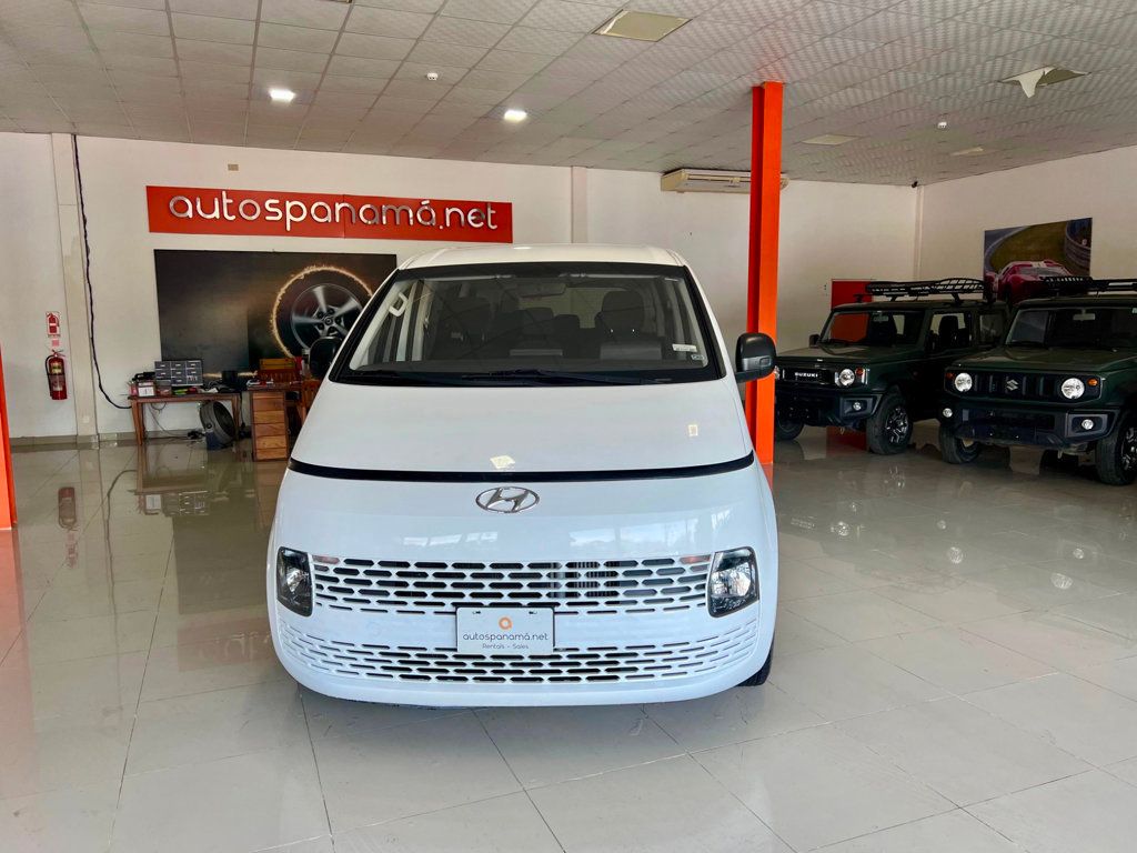 2023 Hyundai Staria Van Disponible para alquiler 11 Personas Diesel Automatico - 22725744 | Video 1