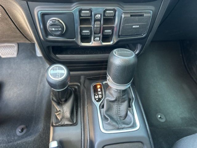 2023 Jeep Gladiator Sport - 22925596 - 13