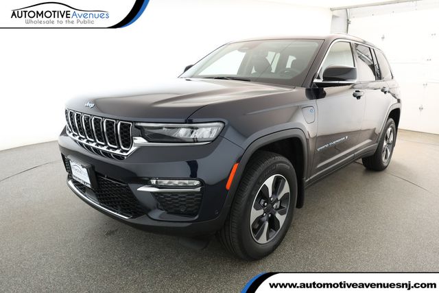 2023 Jeep Grand Cherokee 4xe 4x4 with Luxury Tech Group II & Mopar Finishing Package - 22917361 - 0