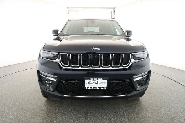 2023 Jeep Grand Cherokee 4xe 4x4 with Luxury Tech Group II & Mopar Finishing Package - 22917361 - 1