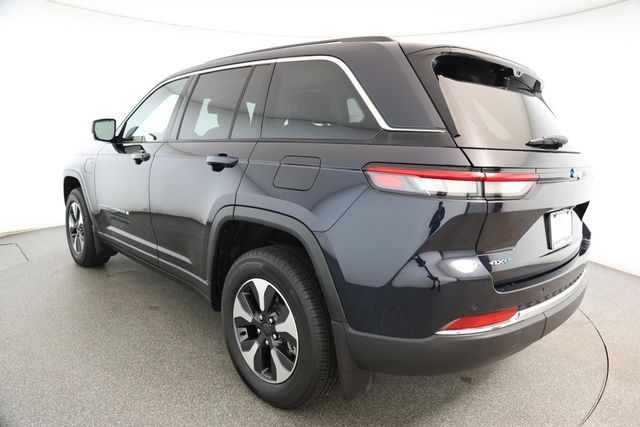 2023 Jeep Grand Cherokee 4xe 4x4 with Luxury Tech Group II & Mopar Finishing Package - 22917361 - 5