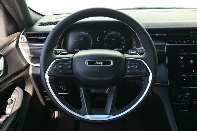 2023 Jeep Grand Cherokee L Altitude 4X4  - 22936785 - 9