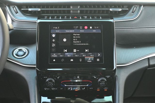 2023 Jeep Grand Cherokee L Altitude 4X4  - 22936785 - 10